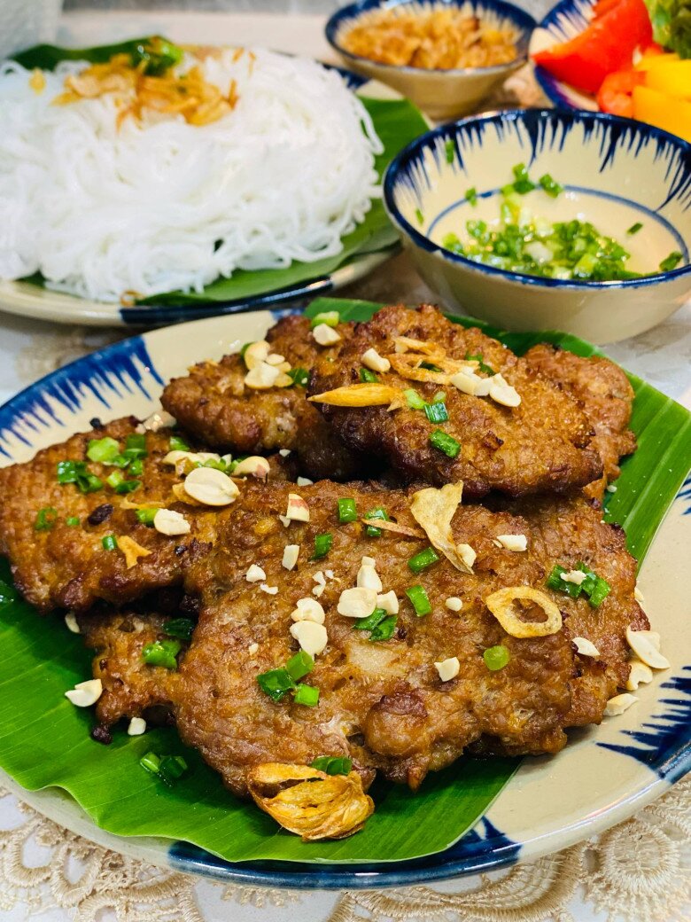 Thịt băm nướng mềm mọng, ngọt ngon thơm nức nhờ tuyệt chiêu tẩm ướp này! - 6
