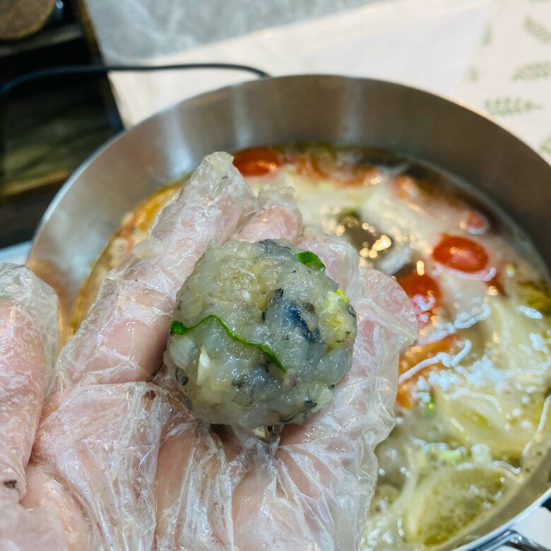 Vét tủ lạnh: Nhà còn ít tôm, thịt đem nấu ngay thành món này được bữa ăn đổi gió, chẳng cần đến cơm - 4