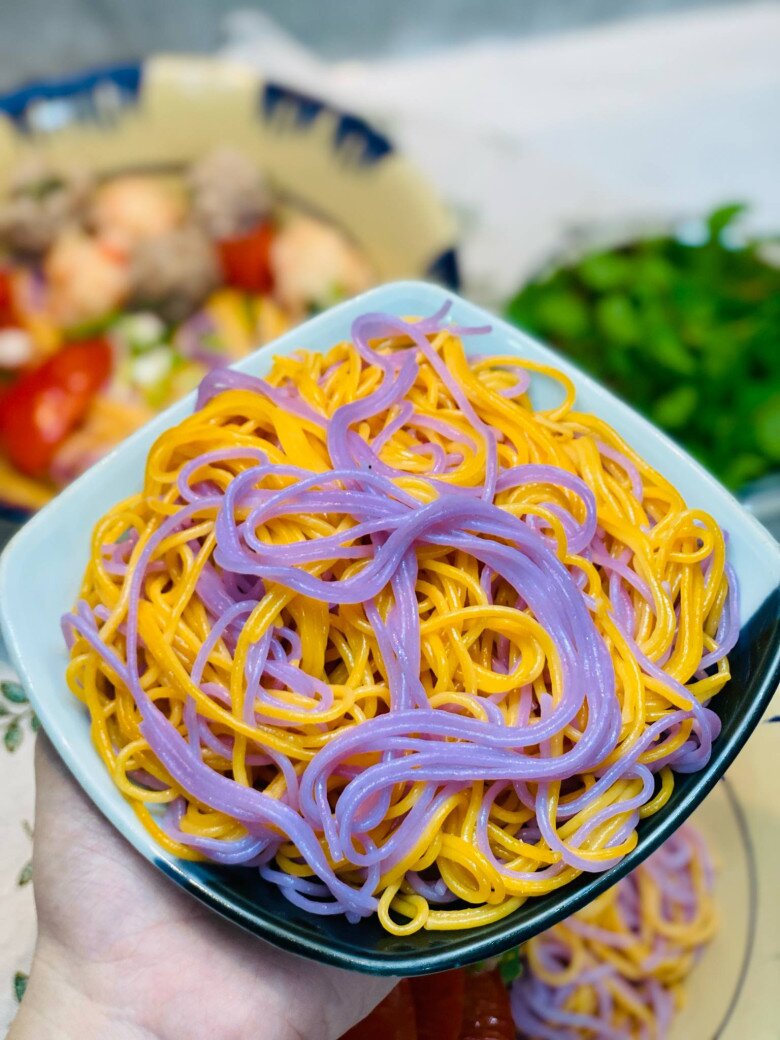 Vét tủ lạnh: Nhà còn ít tôm, thịt đem nấu ngay thành món này được bữa ăn đổi gió, chẳng cần đến cơm - 8