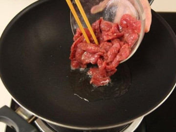 Xào thịt bò hay bị dai, lúc ướp nhớ cho những thứ này, thịt mềm ngon già trẻ đều ăn thoải mái