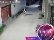 Tin tức - Cha 86 tuổi đạp xe mỗi ngày đến ngủ cùng con trai, sáng tinh mơ lại về với vợ, biết lý do ai cũng cảm động thay