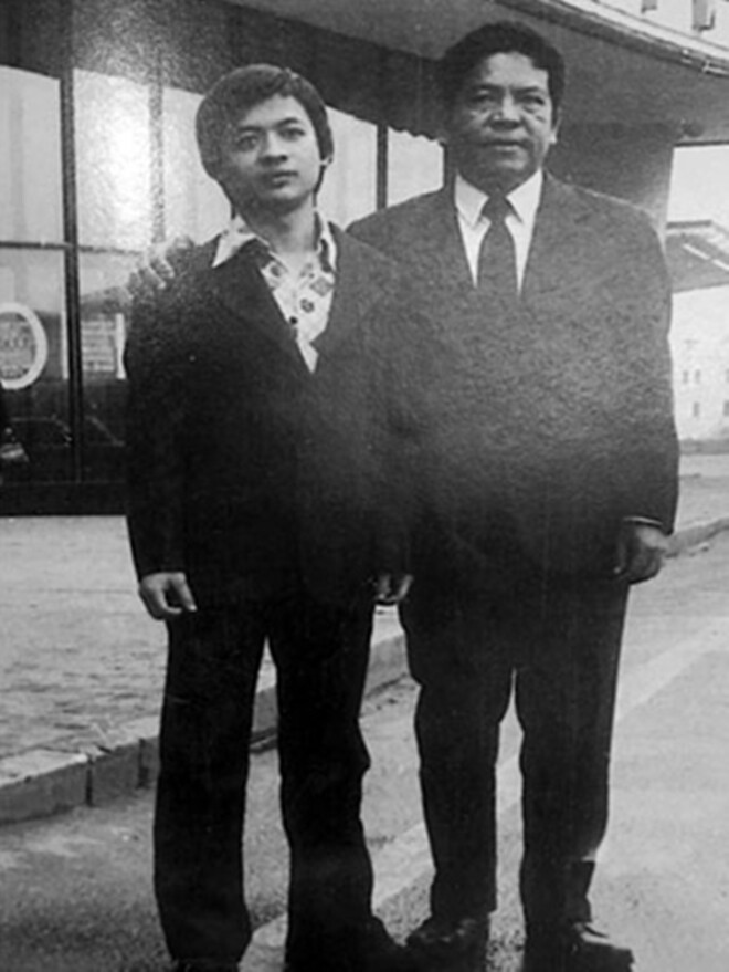 Cha con nhạc sĩ Đỗ Nhuận - Đỗ Hồng Quân.