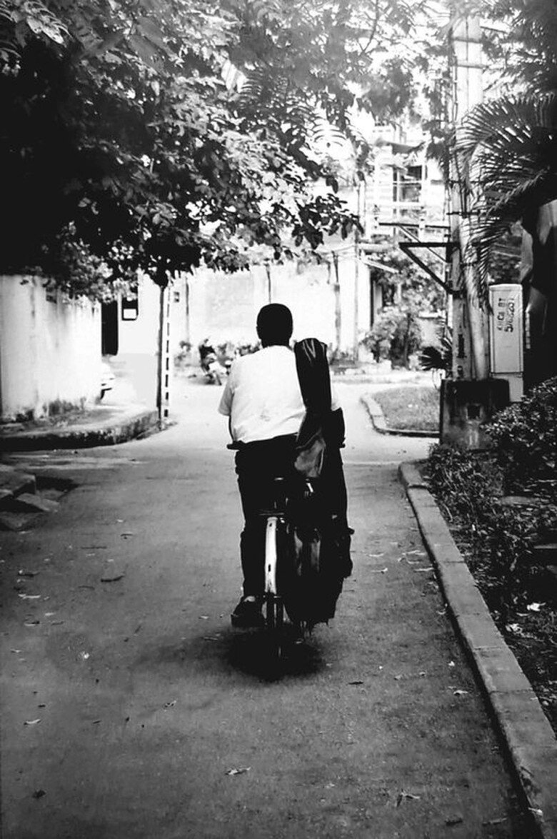 Cố Giáo sư là thần tượng, người hùng trong mắt con trai.