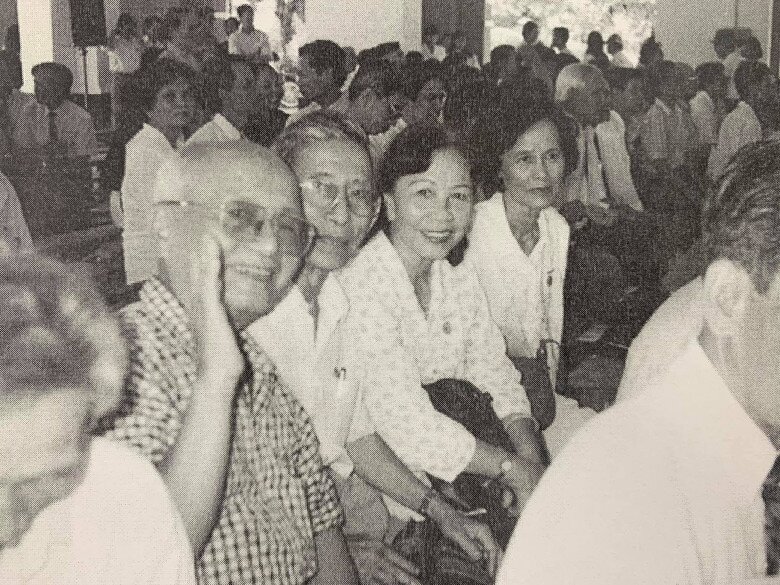 Nữ MC thổ lộ: Trong mỗi giấc mơ, vẫn luôn thấy ông vẫy tay và mỉm cười!