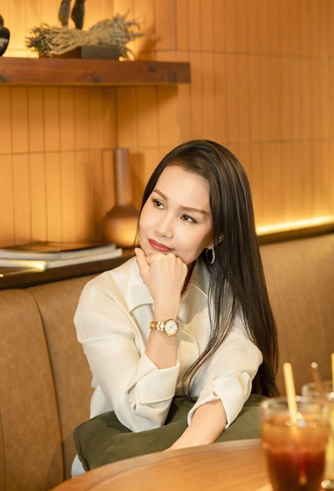 Nữ ca sĩ phải sang Mỹ để phẫu thuật.