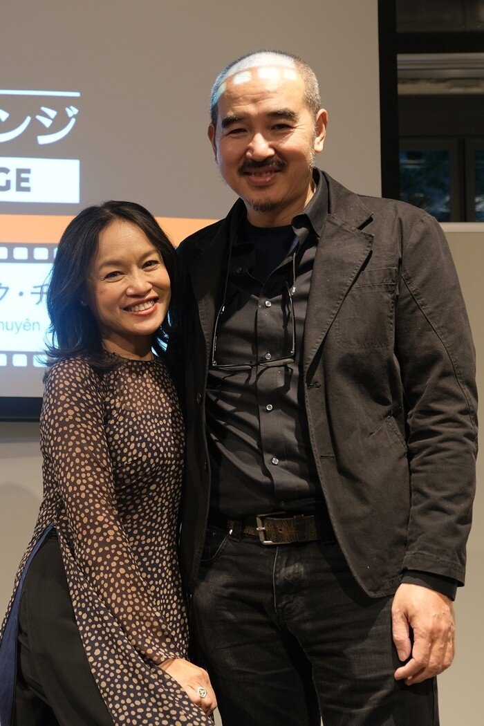 Bà Bích Hương vị tình thân chính là vợ của đạo diễn Địa đạo.