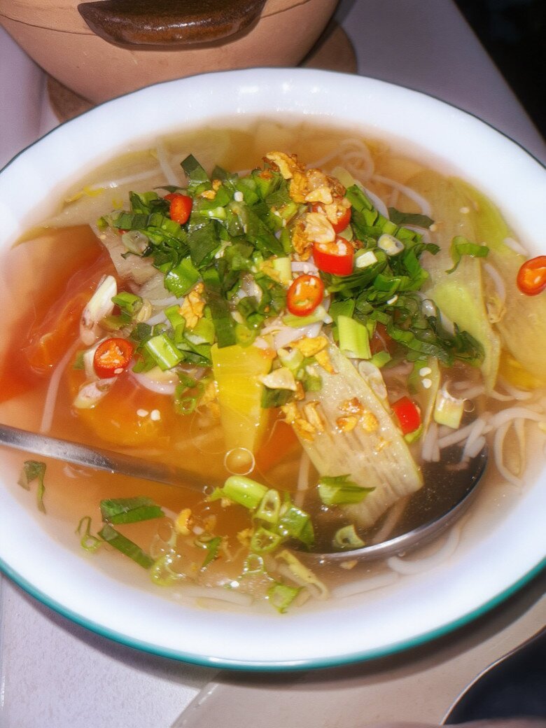 Chồng làm cho Hoa hậu Diễm Hương bào ngư, hải sâm và đủ món ngon: Vợ nấu thì liên tục uống nước, dụi tai - 7