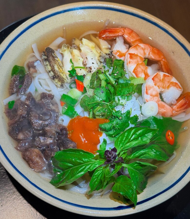 Chồng làm cho Hoa hậu Diễm Hương bào ngư, hải sâm và đủ món ngon: Vợ nấu thì liên tục uống nước, dụi tai - 13