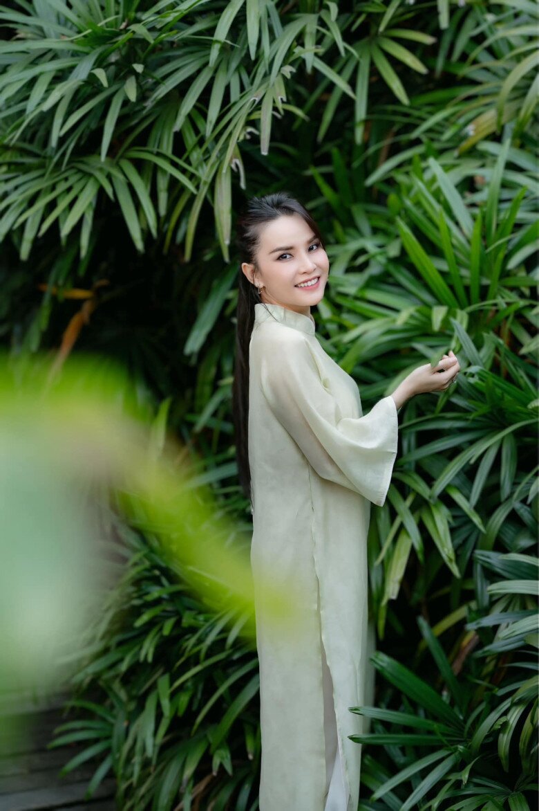 Thu Ngọc vượt qua biến cố ly hôn.