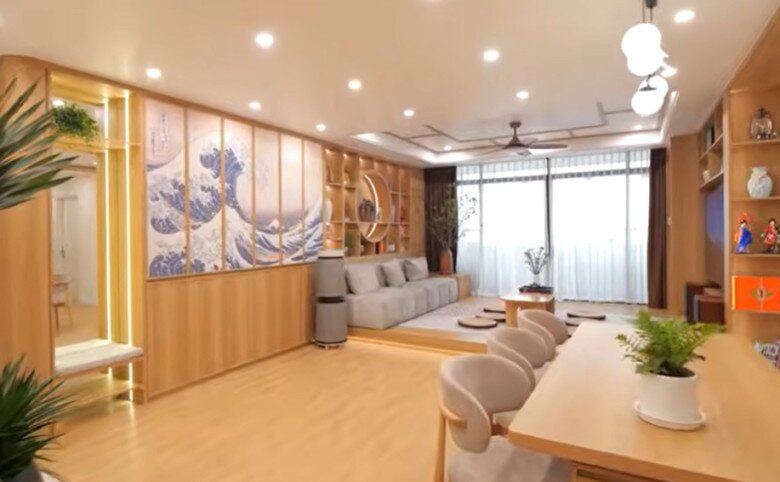 Bức tranh “Sóng thần Kanagawa” là tác phẩm nghệ thuật Nhật nổi tiếng được đưa vào như một phần của nội thất, giúp không gian mang đậm tinh thần Zen.
