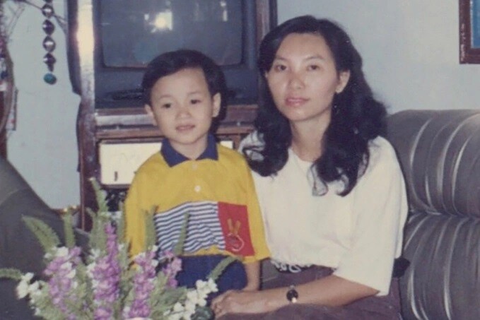 Nam ca sĩ và gia đình từng có những khoảng thời gian khúc mắc.