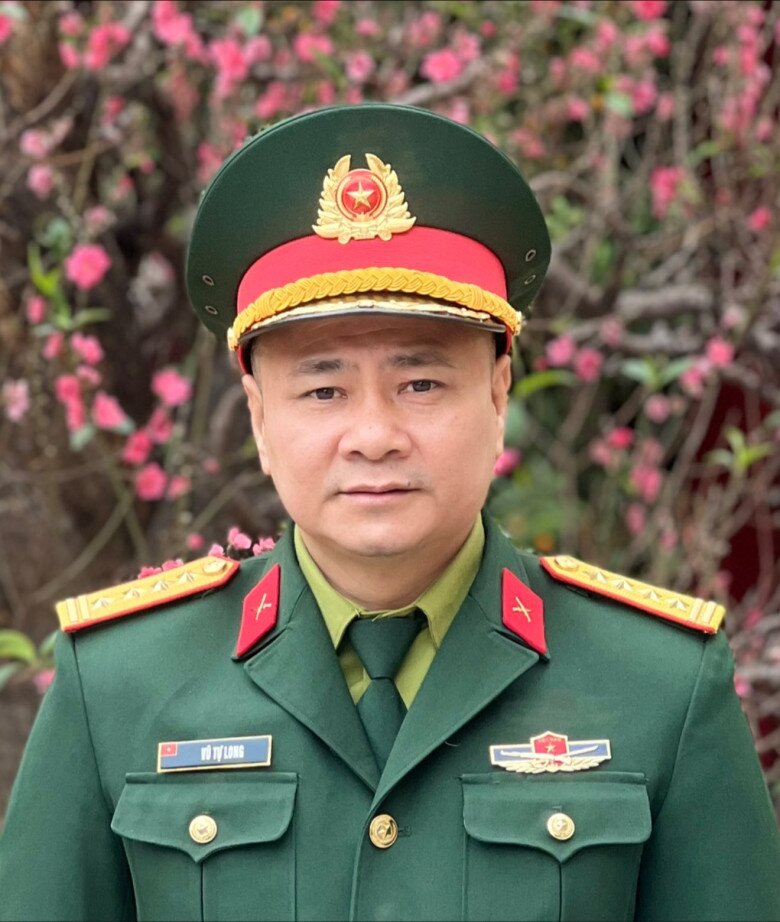 Đại tá - NSND chia sẻ thấm thía về lòng yêu nước.