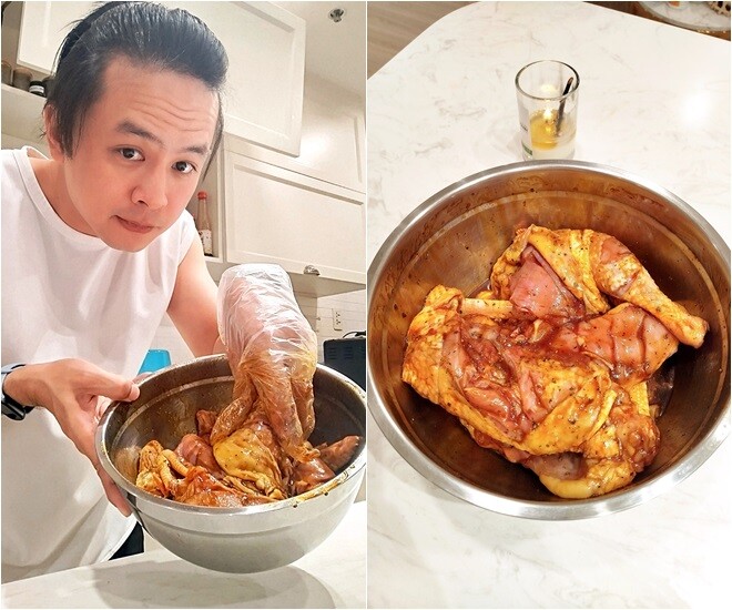 Diễn viên Văn Anh cẩn thận ướp gà với công thức riêng cho món gà nướng cửu vị. Những miếng gà được tẩm ướp đậm đà bằng các loại gia vị như ngũ vị hương, tỏi, tiêu, dầu hào, mật ong…