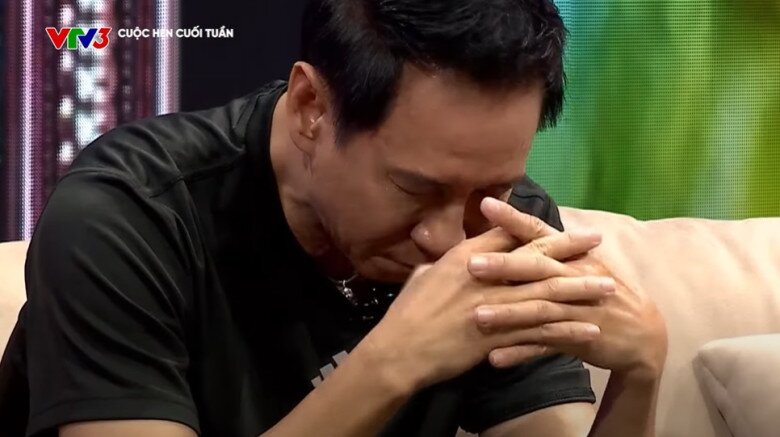 Lý Hải khóc nức nở nhắc đến mẹ ruột trăm tuổi, nhớ vụ tai nạn mẹ đập đầu xuống đường bất tỉnh - 6