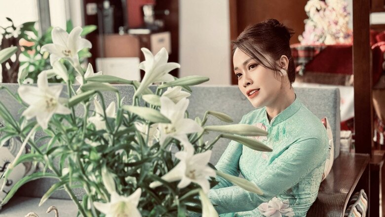 Nữ BTV VTV cắm hoa ngập nhà, loài hoa đỏng đảnh amp;#34;ngủ gụcamp;#34; cũng không làm khó được bà mẹ 2 con - 3