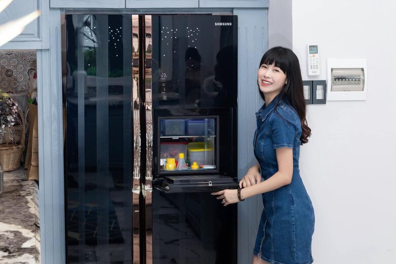 Sau những thời gian bận rộn với công việc, khi trở về nhà, Thủy Anh luôn muốn được vào bếp, nấu những món ăn ngon cho chồng, cho con mình thưởng thức.