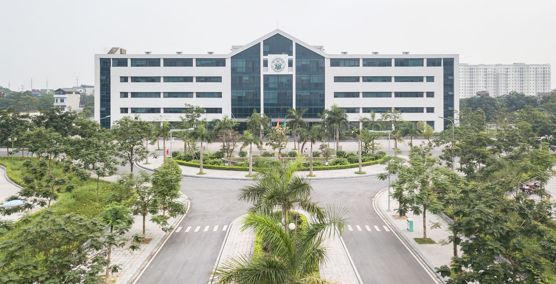 Trường Đại học Y tế Công cộng được đầu tư hiện đại