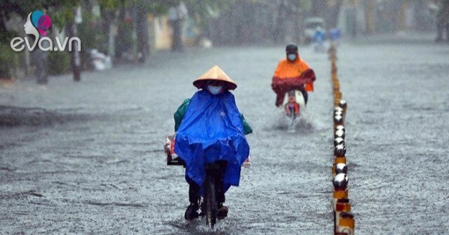 Cảnh Báo Thời Tiết: Áp Thấp Nhiệt Đới Gây Mưa Lớn, Ngập Lụt ở Miền Trung và Nam Bộ!