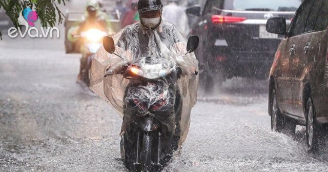 Bão Mưa 'Quét' Miền Bắc: Khi Nào Mưa Lớn Hà Nội Mới Ngừng? Dự Đoán Chi Tiết!