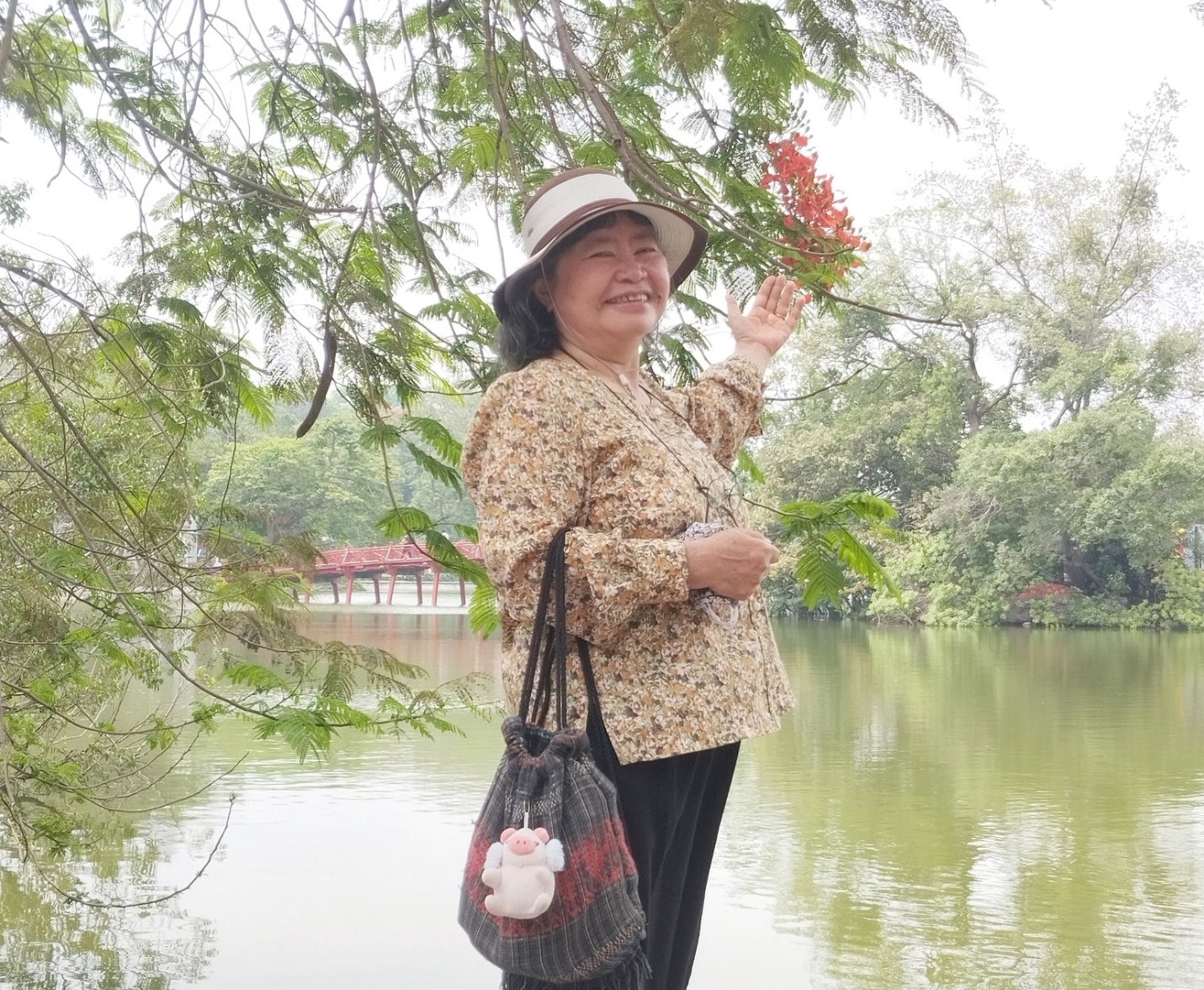 Nữ tiến sĩ U70 luôn muốn gửi gắm thông điệp sống xanh và yêu môi trường tới mọi người