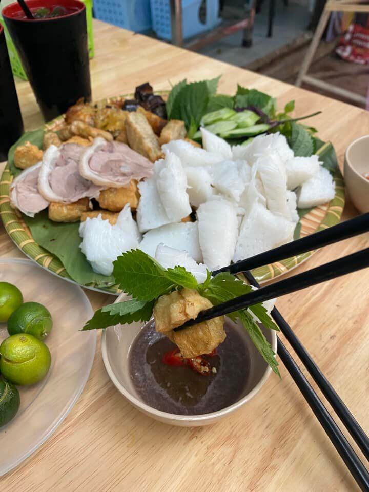 Suất bún đậu mắm tôm đầy đặn hấp dẫn