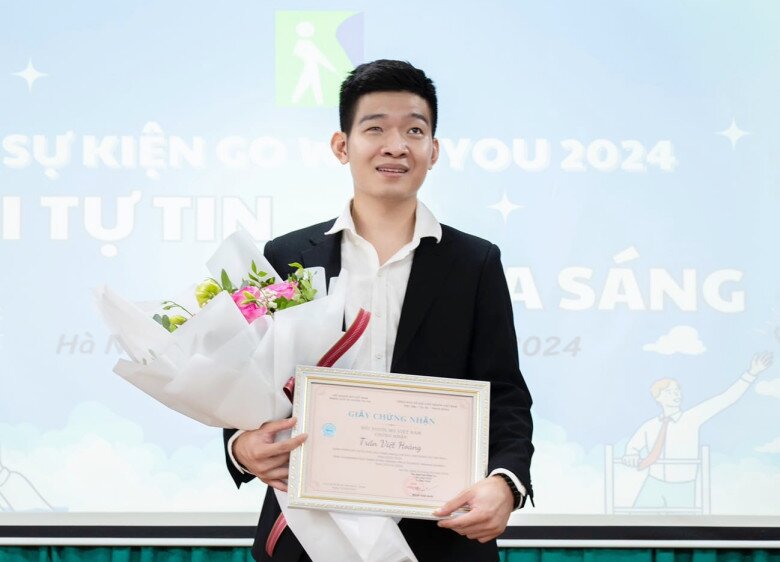 Hoàng đã giành được thành tích xuất sắc sau thời gian nỗ lực cố gắng