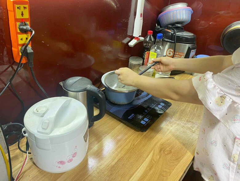 Ngọc Anh sử dụng nhiều thiết bị điện hàng ngày nên tiền điện tăng cao