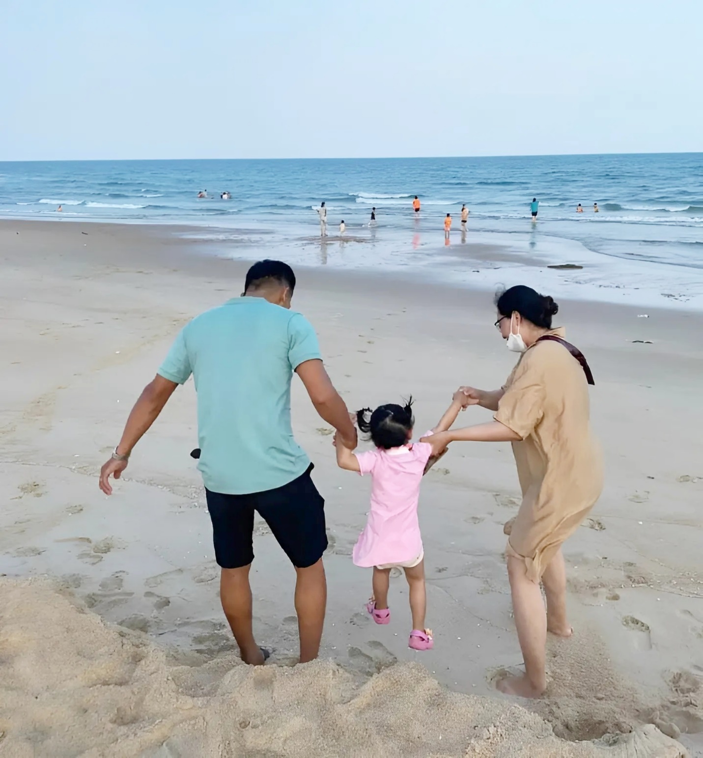 Cha mẹ sẽ là chỗ dựa vững chắc nhất cho con