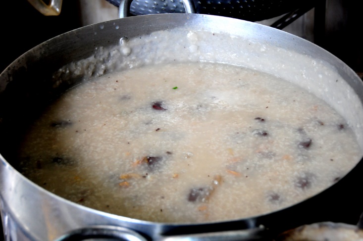 Nồi cháo thơm ngon nóng hổi