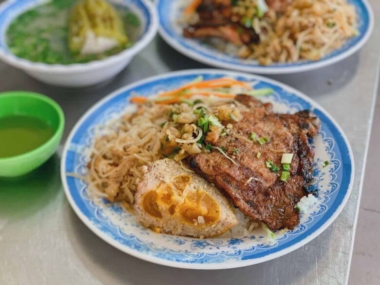 Miếng sườn nướng khổng lồ