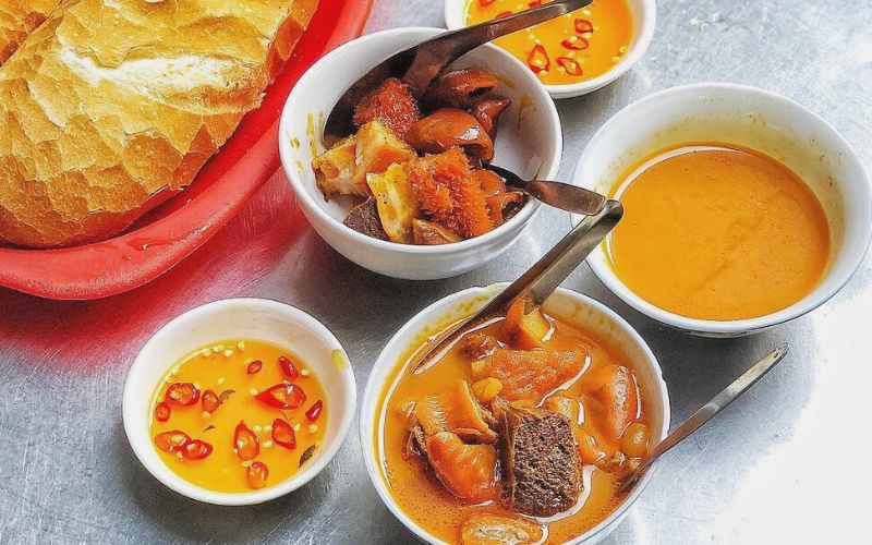 Món phá lấu đặc sản Sài Gòn