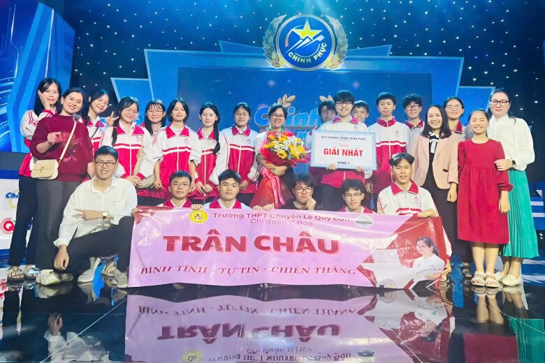 Bên cạnh Trân Châu luôn có thầy cô và bạn bè ủng hộ