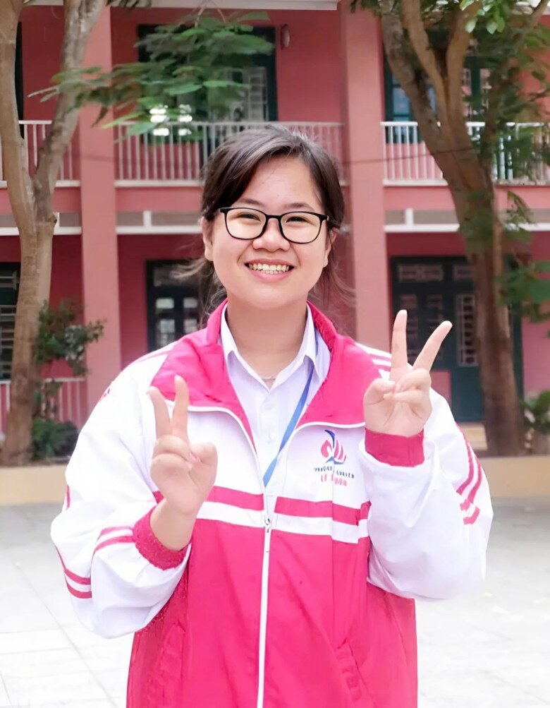 Trân Châu quyết tâm mang cầu truyền hình về cho trường 