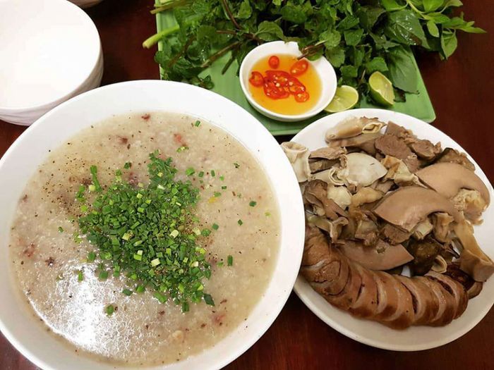 Cháo lòng vẫn rất thơm ngon