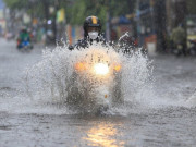 Tin tức - Xuất hiện hình thái thời tiết rất nguy hiểm ở miền Bắc