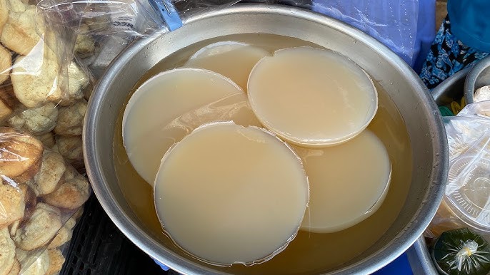 Thành phẩm là những miếng xu xoa đông như thạch rau câu