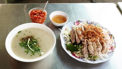 Đừng quên ăn cháo vịt khi tới Sài Gòn