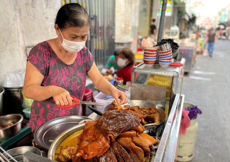Món phá lấu ở đây rất ngon