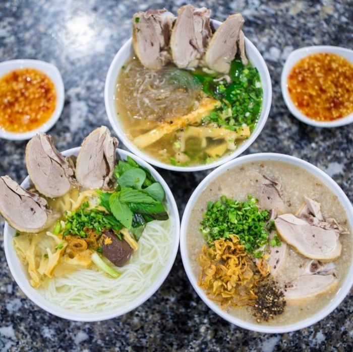 Đồ ăn của quán luôn đầy đặn