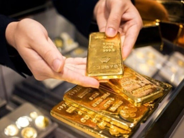 Giá vàng trong nước vượt mặt thế giới