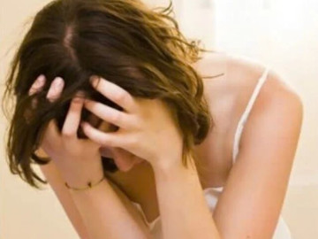 Hà Nội: Cô gái bị tống tiền vì livestream hở ngực trên mạng