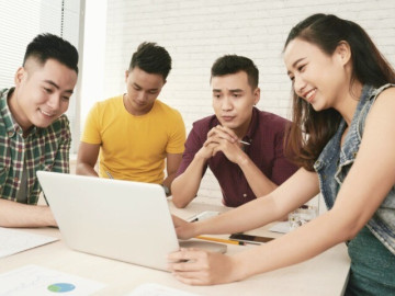 5 nghề ở Việt Nam có thị trường việc làm rộng mở, dành cho người đam mê báo chí, mức lương hấp dẫn