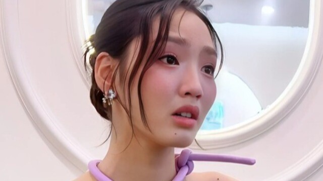 Nàng thơ 17 tuổi của Victor Vũ: 'Tôi không sống với cha, va chạm với đời từ sớm'