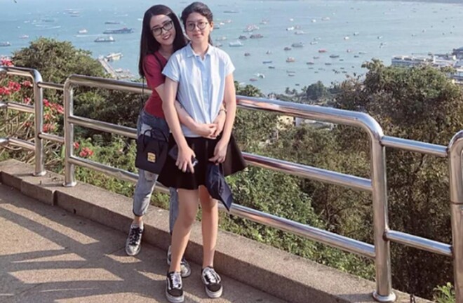 Thùy Dương và con gái khi còn nhỏ.
