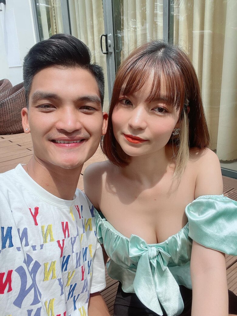 Vợ chồng Mạc Văn Khoa tâm đầu ý hợp.