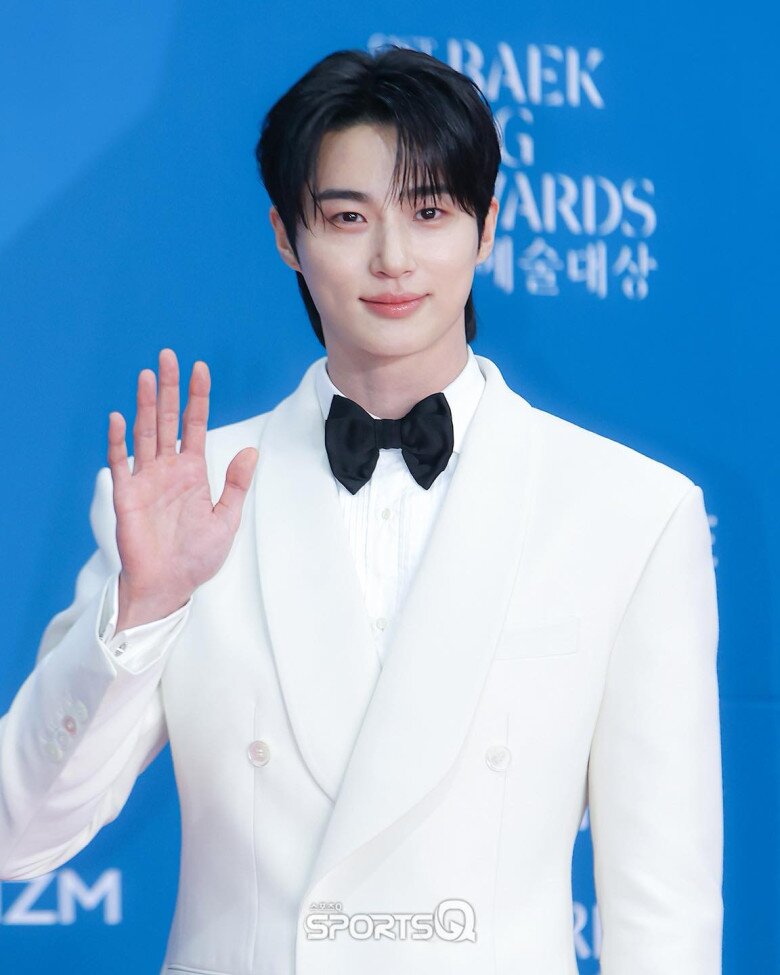 Nam diễn viên Byeon Woo Seok.