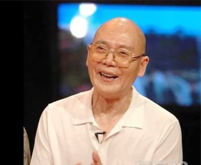 Lúc nam nghệ sĩ ra đi, rất nhiều bạn bè đồng nghiệp và người hâm mộ thương tiếc.