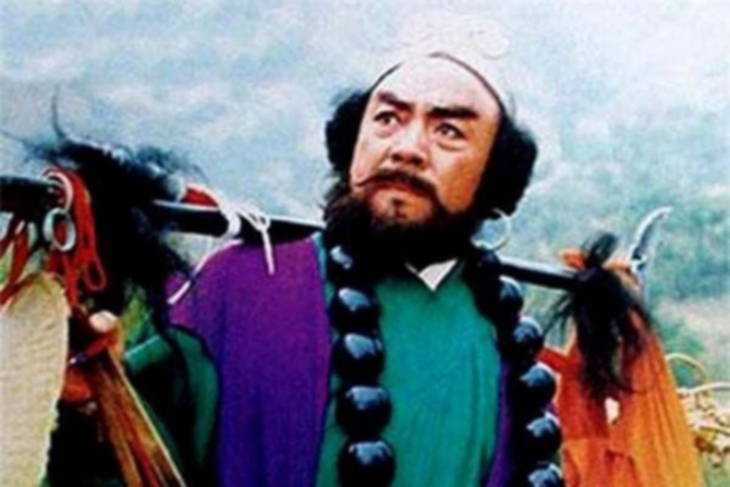 Diêm Hoài Lễ chưa bao giờ kêu than vì phải gánh hành lý.