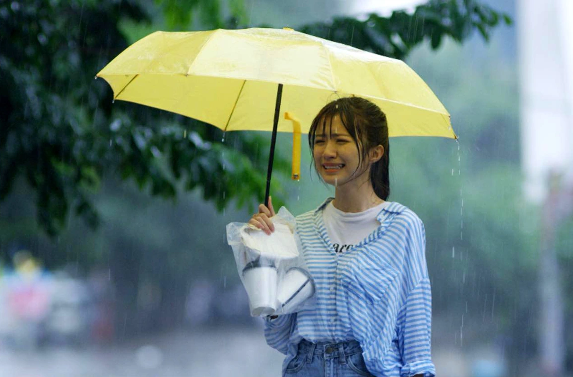 Cảnh khóc của Vân Vân ba chấm trong Thương Ngày Nắng Về.