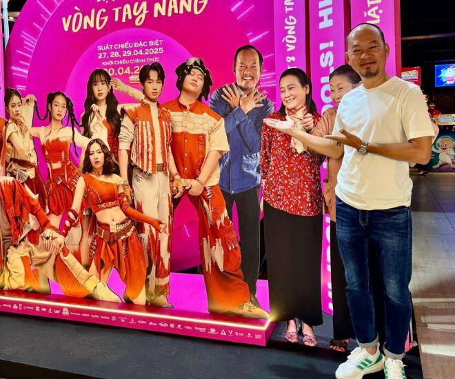 Lật Mặt 8: Vòng Tay Nắng mà Long Đẹp Trai tham gia đang có lượng vé đặt trước ấn tượng.